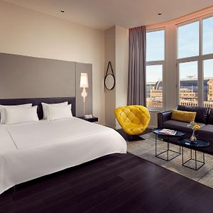 Quarto executivo com cama king